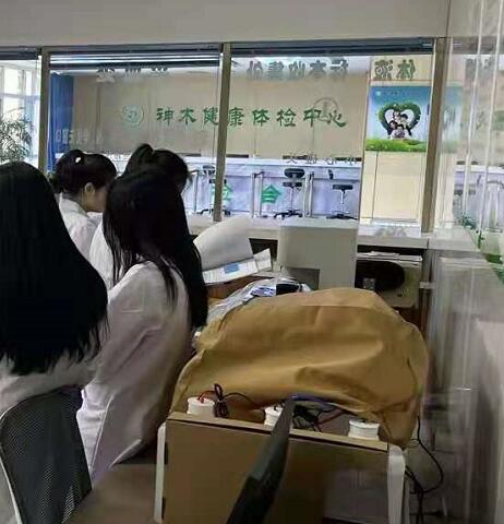 全自动阴道分泌物香蕉国产精品器厂家走进神木市体检中心